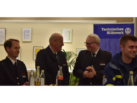 THW-Einsatzkräfte erhalten Bundesflutmedaille - Fluthilfe 2021 © Kreis Paderborn